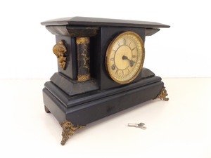 Antique Waterbury Mantle Clock wKey