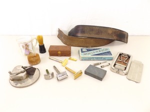Lot of Antique Razors, Shaving, etc.