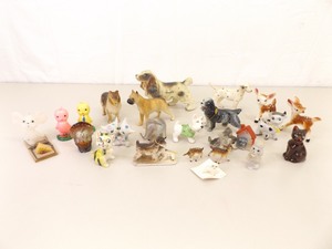Large Lot of Vintage Porcelain etc. Dogs, Animals, etc.