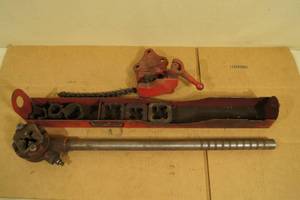 Vintage Craftsman Pipe Threader with Chain Clamp