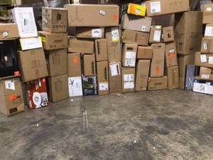 PALLET OF ASSORTED LIGHTING AND FANS VARIOUS SIZES. SEE PICTURES