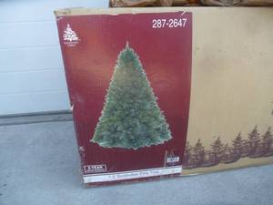 Christmas Tree & Collectibles