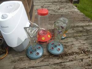 Hummingbird Feeders & Cooling Unit