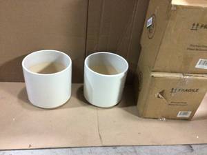 lot 73 image: 10 in. White Ceramic Indoor Planter (7 in. to 12 in.) by Peach & Pebble