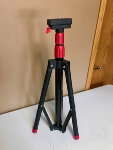 Husky - Tripod 14 x 20 Thread