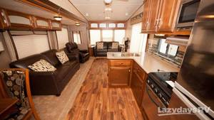 2016 Forest River Wildwood DLX39 Destination Trailer Camper