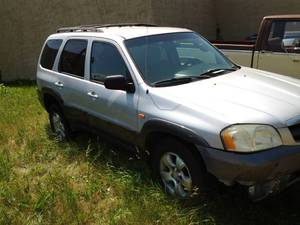 lot 5 image: 2003 Mazda Tribute
