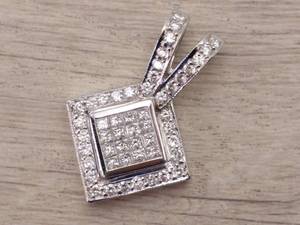 lot 11 image: Layered 2.50 Carat Invisible Set Princess Cut Diamond Pendant in 18k Gold