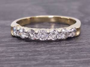lot 22 image: Sparkling 1.00 Carat Diamond Estate Ring in 14k Gold