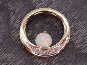 lot 36 image: Round Natural Opal and Diamond Pendant in 14k Gold