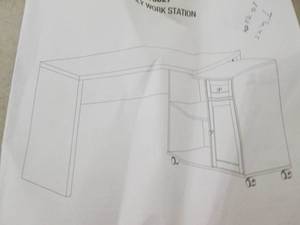 lot 3 image: waverly work station has flaws ...