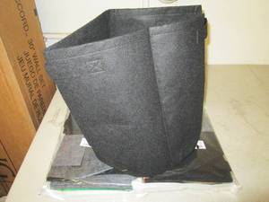lot 32 image: 24 packs of fabric growing pots ...