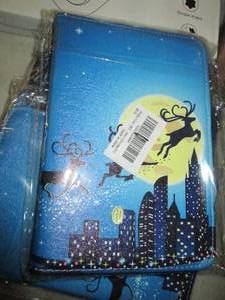 lot 40 image: cases, electronic jump rope, puzzle...