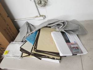 lot 43 image: lot of organizers...