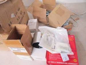 lot 97 image: box of 6 pack of digital tea thermo...