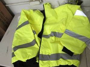 lot 105 image: new DK-1 insulated yellow jacket wi...