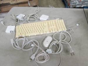lot 180 image: lot of apple misc ...