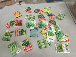 lot 199 image: lot of 25 vegetable seeds ...