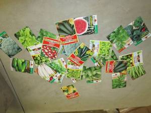 lot 201 image: lot of 25 vegetable seeds ...