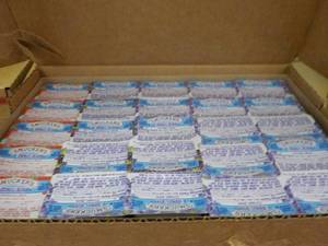 Case of 200 packets Smuckers Sugar...