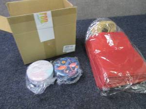 7 Gift Tins, Pack of Red Craft Gift...