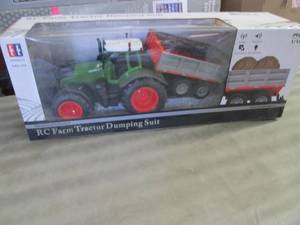 RC Tractor Dumping Suit...