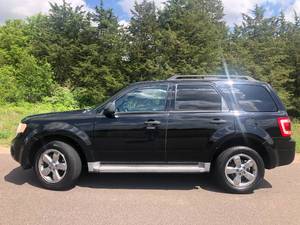 2010 Ford Escape XLT - 4x4