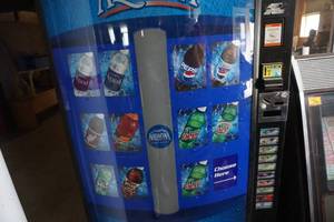 lot 37 image: Aquafina Vendo Model 720PCD00059-000320 20 oz Plastic Beverage Dispensing Machine