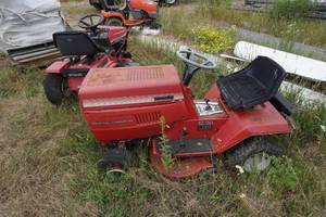 lot 57 image: Montgomery Ward Industrial Commercial Riding Lawn Mower Garden Tractor