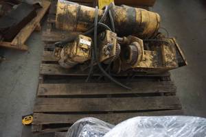 lot 17 image: Liftech Model 227-100-22 Overhead Crane System