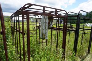 lot 21 image: 8 Cargo Trailer Frame