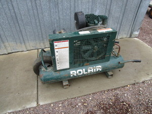 lot 5 image: Rolair Air Compressor