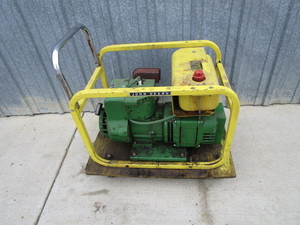 lot 26 image: John Deer Generator