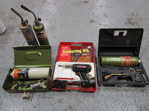 lot 78 image: Soldering Lot