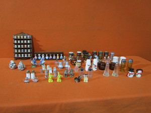 lot 108 image: Thimbles, Silhouettes, Salt & Pepper Shakers