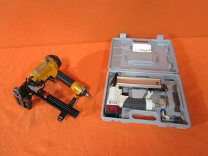 lot 150 image: Staple Gun & Brad Nailer
