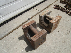 lot 98 image: 50lb Scale Weights