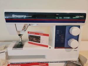 lot 14 image: Viking Husqvarna Sewing Machine