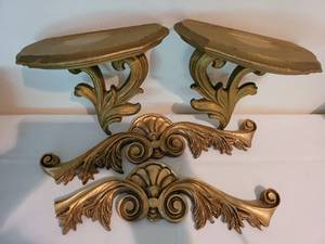 lot 40 image: Decor Collection