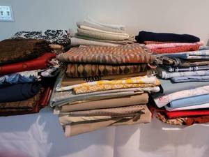 lot 116 image: Abundance of Options (Fabric)