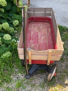 lot 155 image: Vintage Radio Flyer Wagon