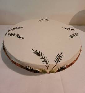 lot 173 image: Decorative Grouping