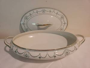 lot 178 image: Vintage Variety of Wonderful China Dishes