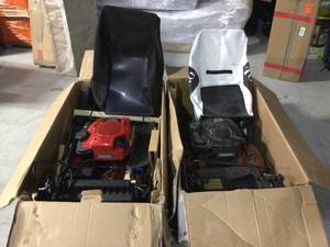 lot 5 image: Lot of 2 Recycler 22 in. Briggs & Stratton Personal Pace Electric Start, RWD Self Propelled Gas Walk-Behind Mower with Bagger by Toro (see pictures) customer returns