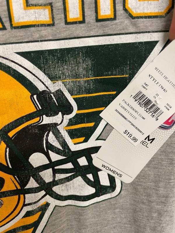 lot 51 image: NFL Green Bay Packers Womens V-Neck Shirt Size Small