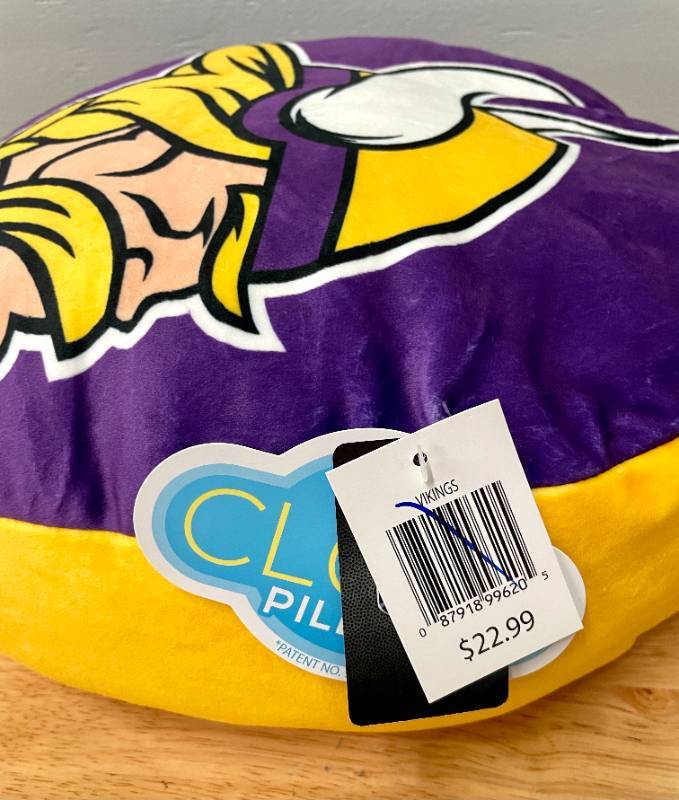 lot 6 image: Minnesota Viking Cloud Squishy Round Pillow
