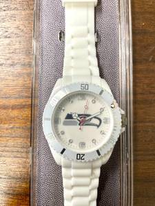 lot 37 image: NFL SEATTLE SEAHAWKS Womens Watch