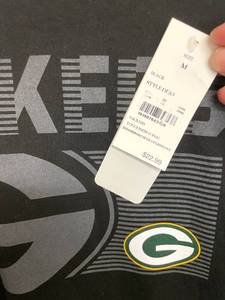 lot 47 image: GREEN BAY PACKERS Mens Black Long Sleeved Shirt Size S