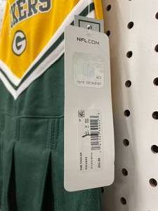 lot 41 image: NFL Green Bay Packers Youth Cheerleader Outfit Size 3T