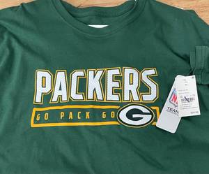 lot 68 image: NFL Green Bay Packers GO PACK GO Mens Long Sleeved Shirt Size S